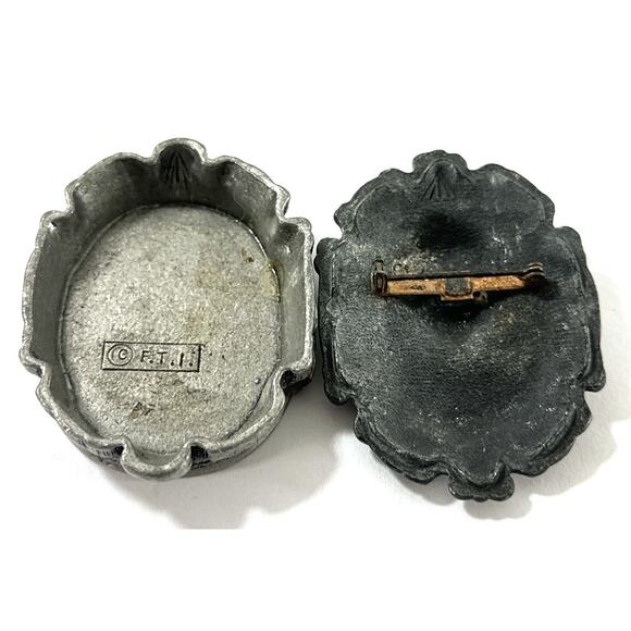 Vintage F.T.I. Convertible Trinket Box Brooch Lid Pewter Tone Cameo - Picture 3 of 7